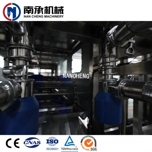 全自動5加侖桶水洗灌裝旋蓋三合一機(型號:QGF-600)