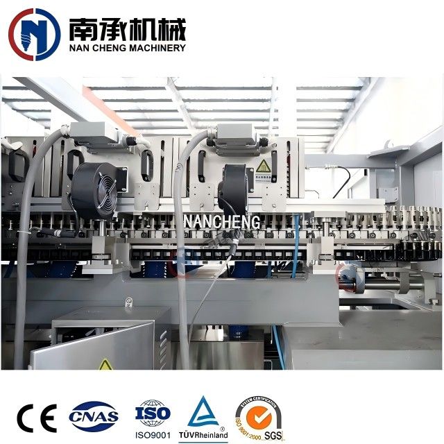25000-36000瓶/小時  全自動吹灌旋一體機(jī)設(shè)備
