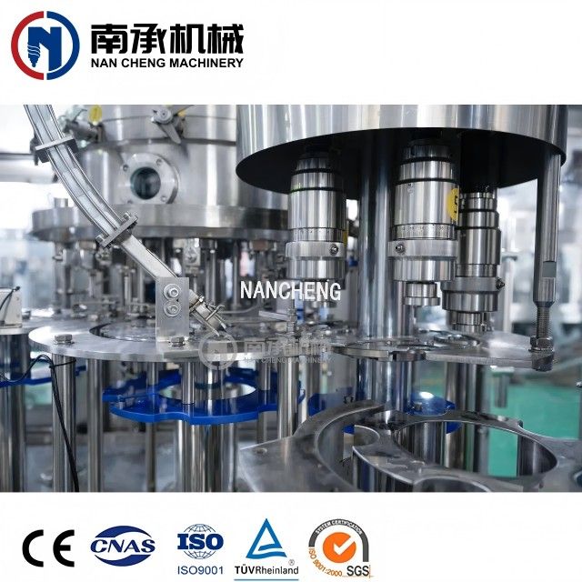 2000-30000瓶/小時全自動飲料/碳酸飲料/CSD清洗灌裝旋蓋三合一機(型號:DXGF12-12-5)